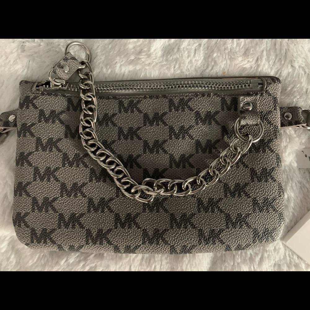 NEVER USED Michael Kors fanny pack/ belt bag